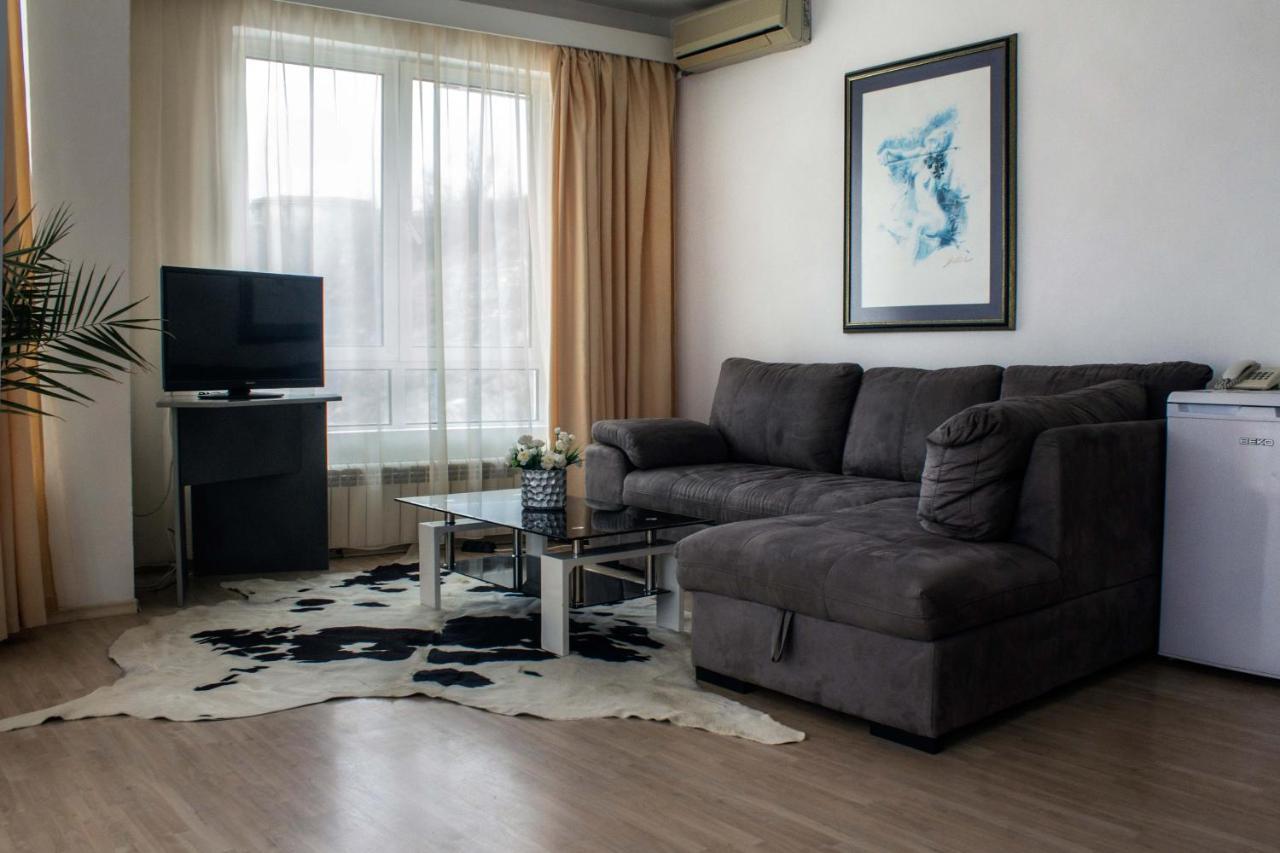 Noy Hotel